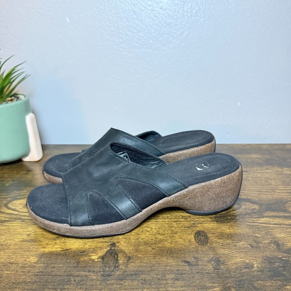Merrell Sundial Leather Slides Sandals Women’s Black Cork Low Wedge Heel Size 7